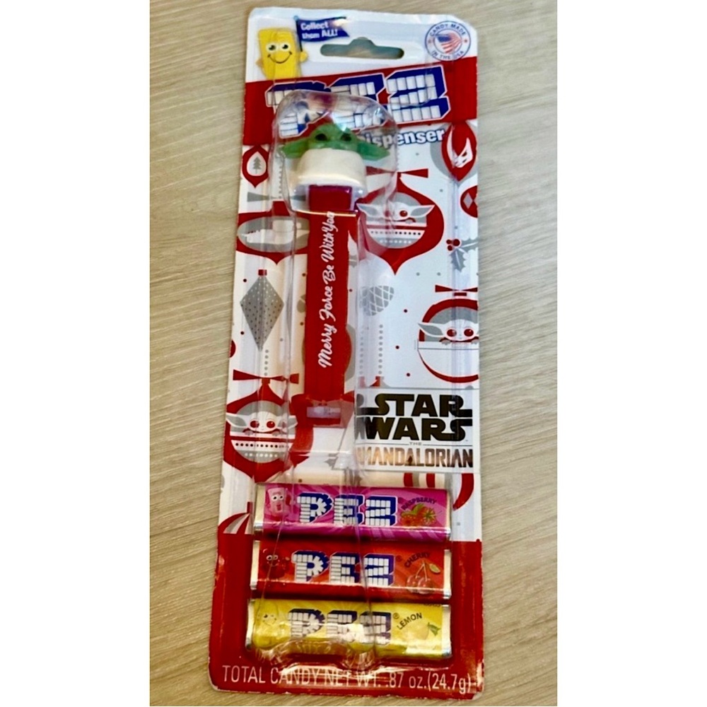 PEZ Star Wars Mandalorian Grogu Baby Yoda Christmas Candy Dispenser NEW